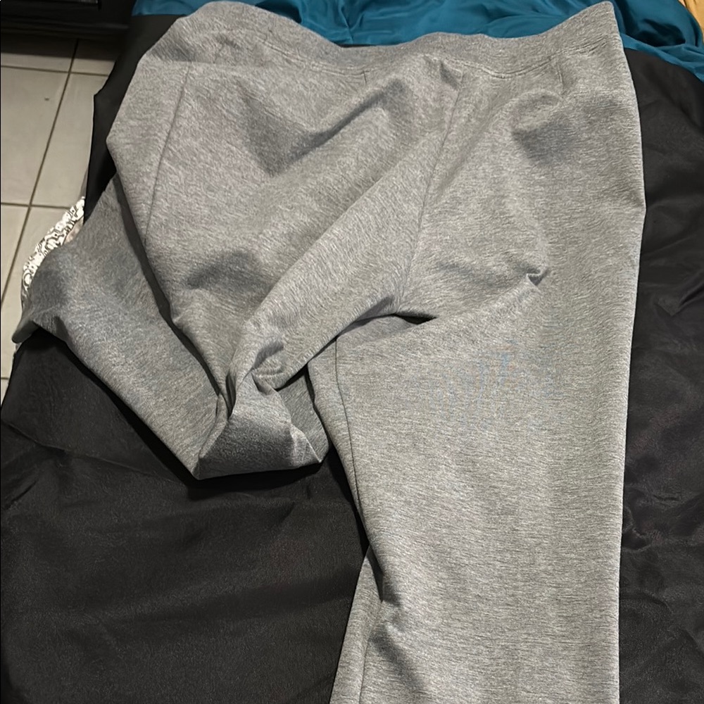 Men's Gray Pants - Picture 3 of 3